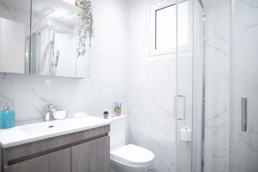 Spacious Penthouse Near Downtown أثينا المظهر الخارجي الصورة